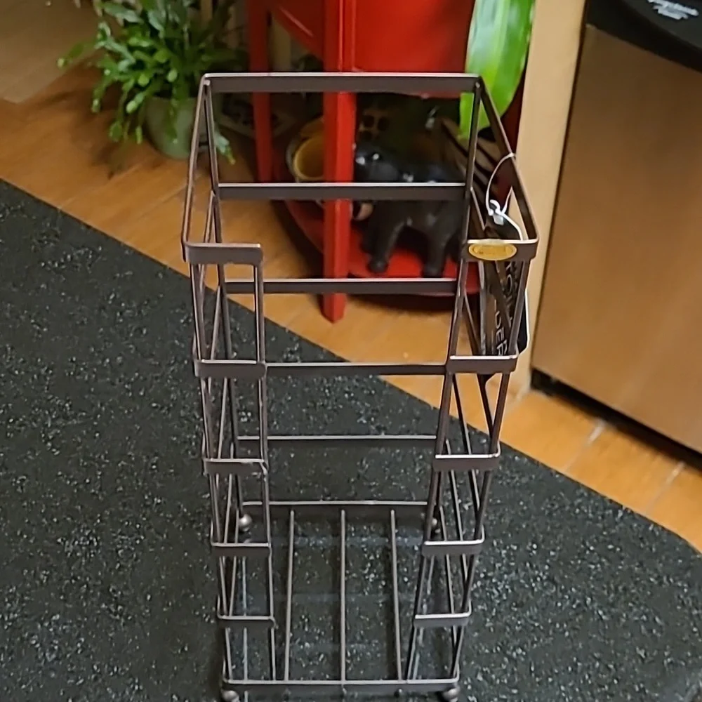 🧻 Toilet Paper Holder